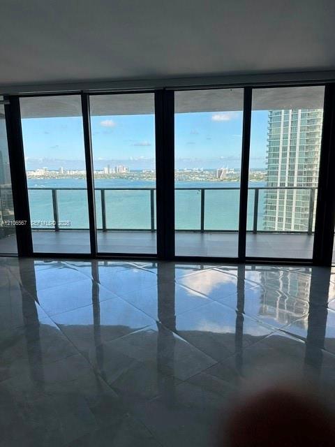 650 NE 32nd Street