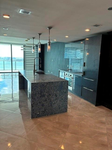 650 NE 32nd Street