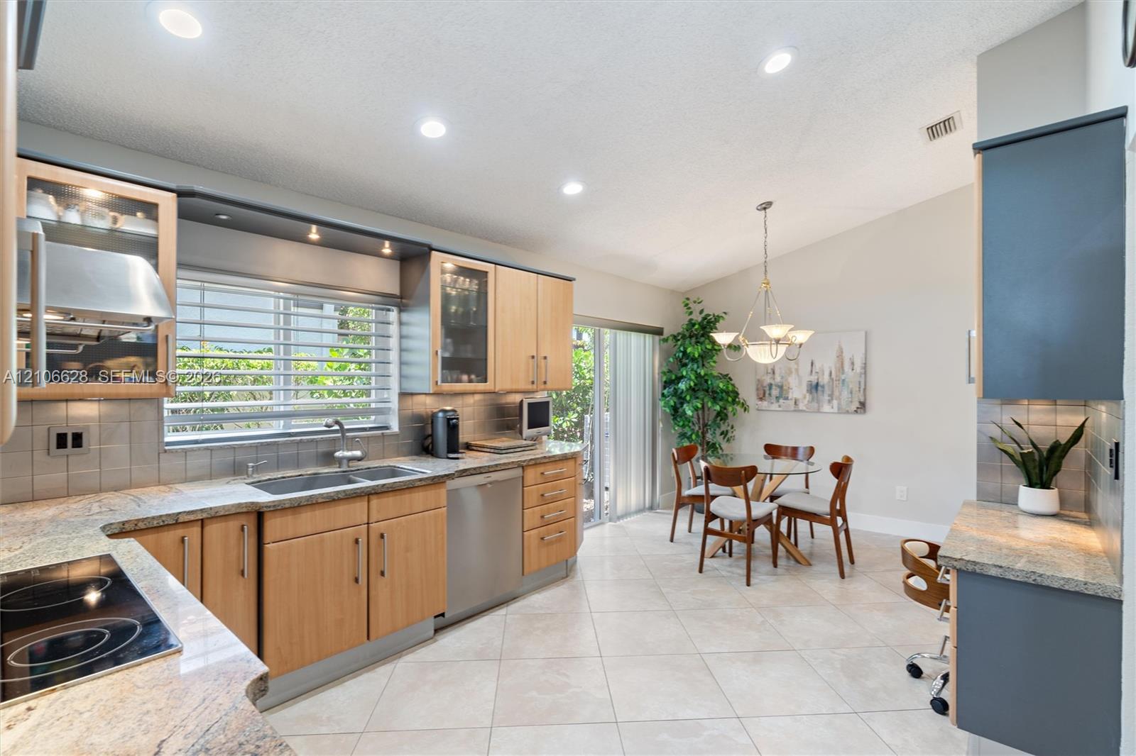 7259 Via Palomar