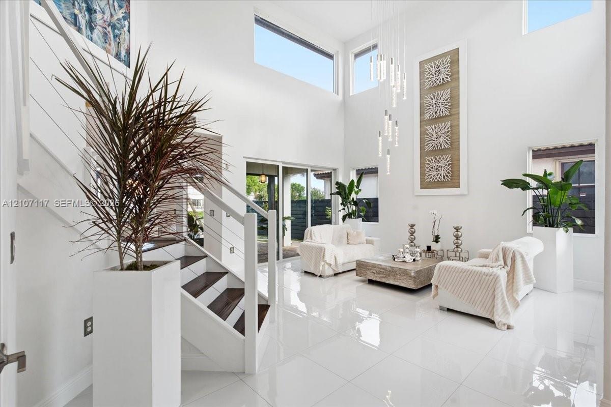 7863 NW 111th Court gallery image #1