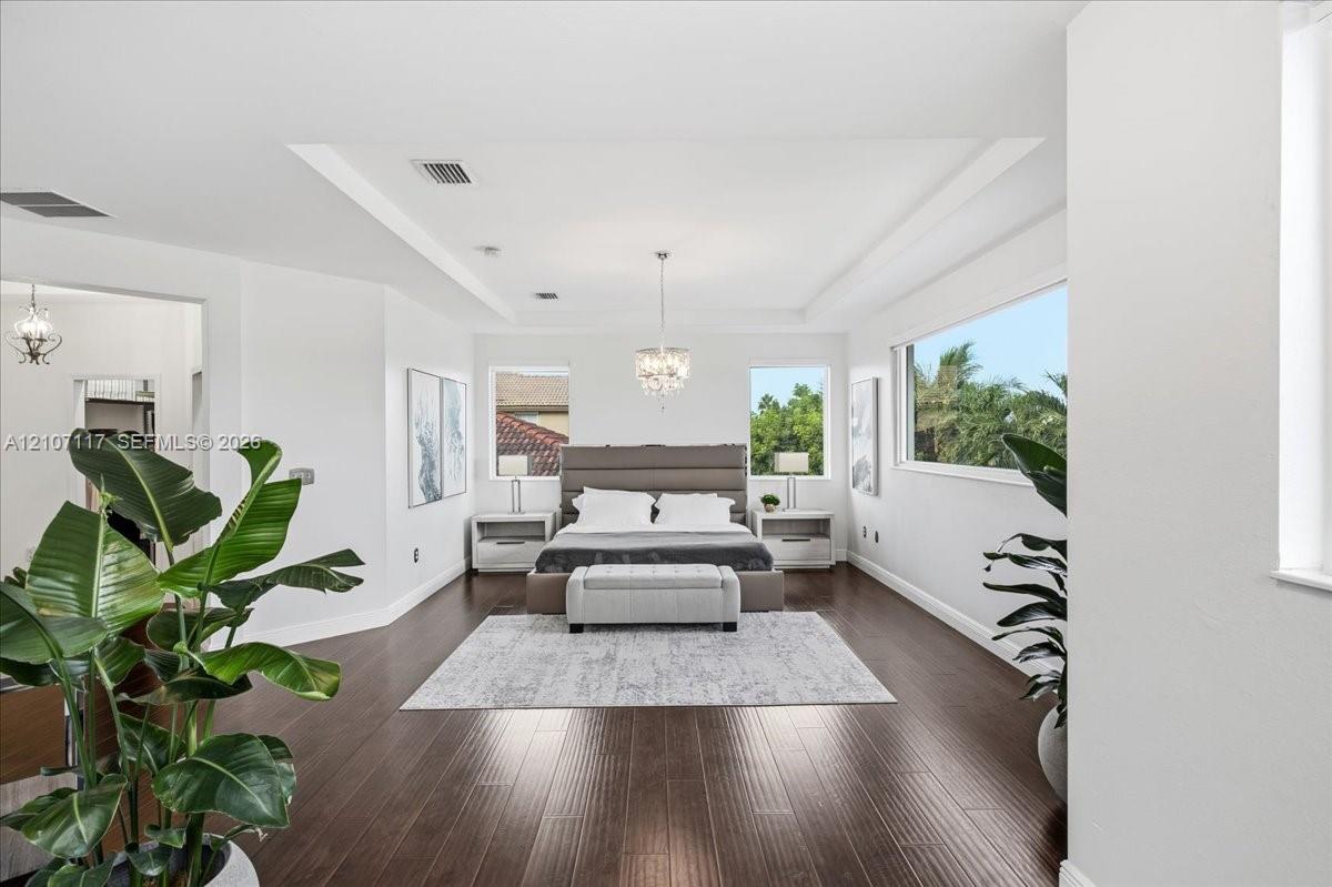 7863 NW 111th Court gallery image #16