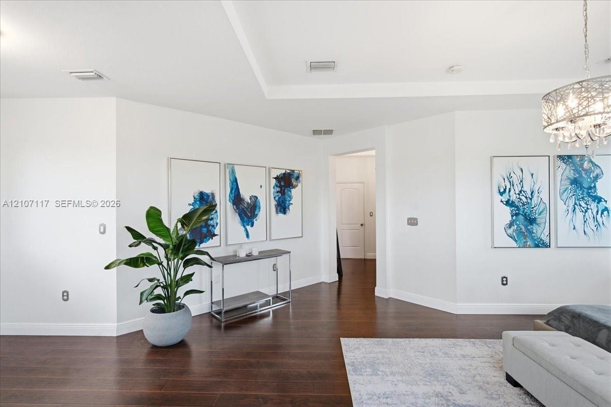 7863 NW 111th Court gallery image #29
