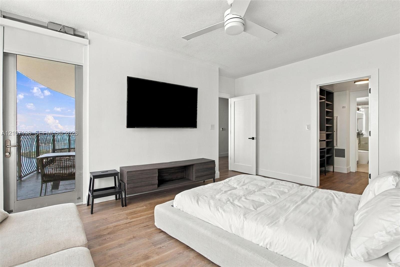1750 N Bayshore Drive