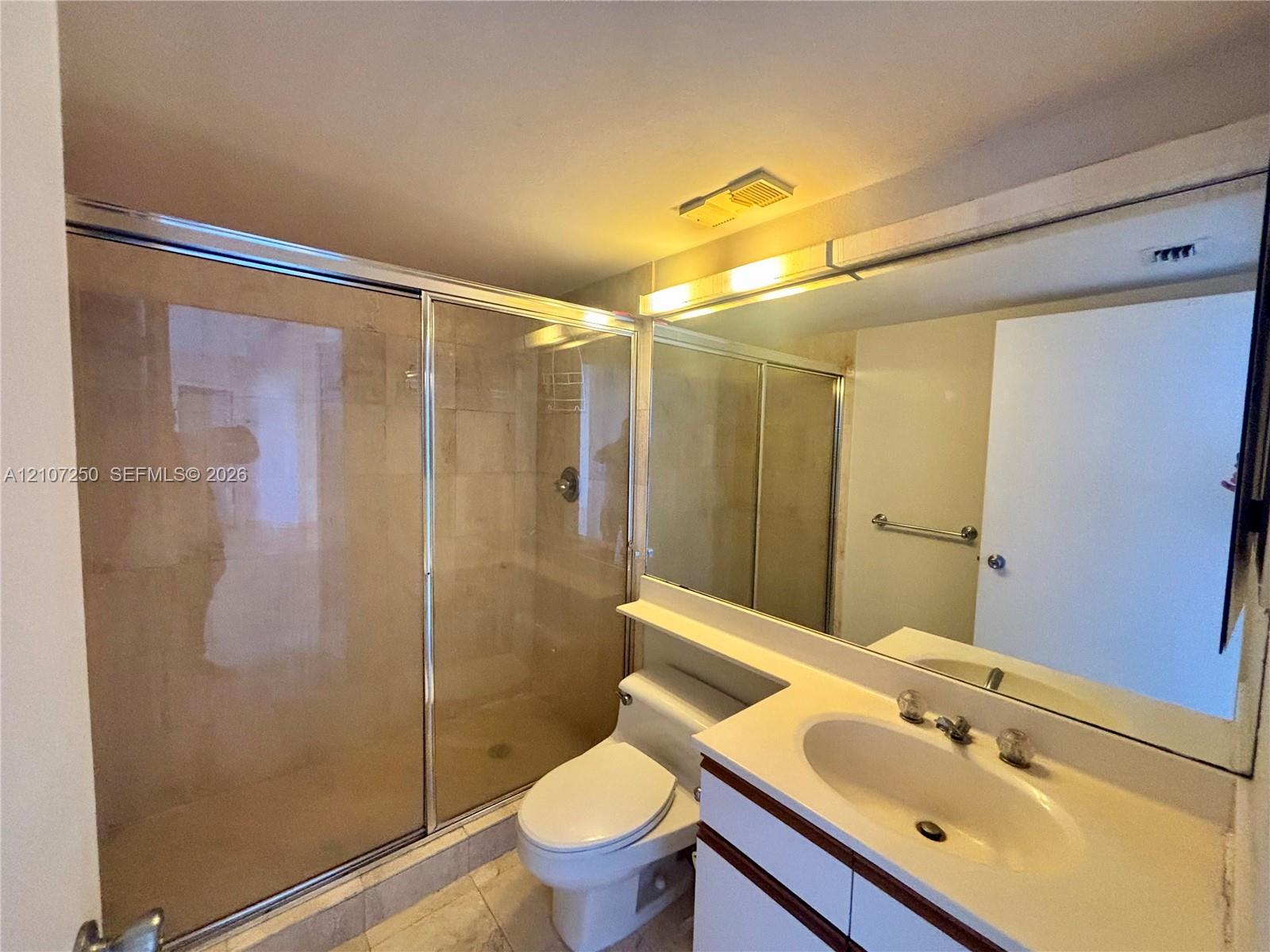 3600 Mystic Pointe Drive