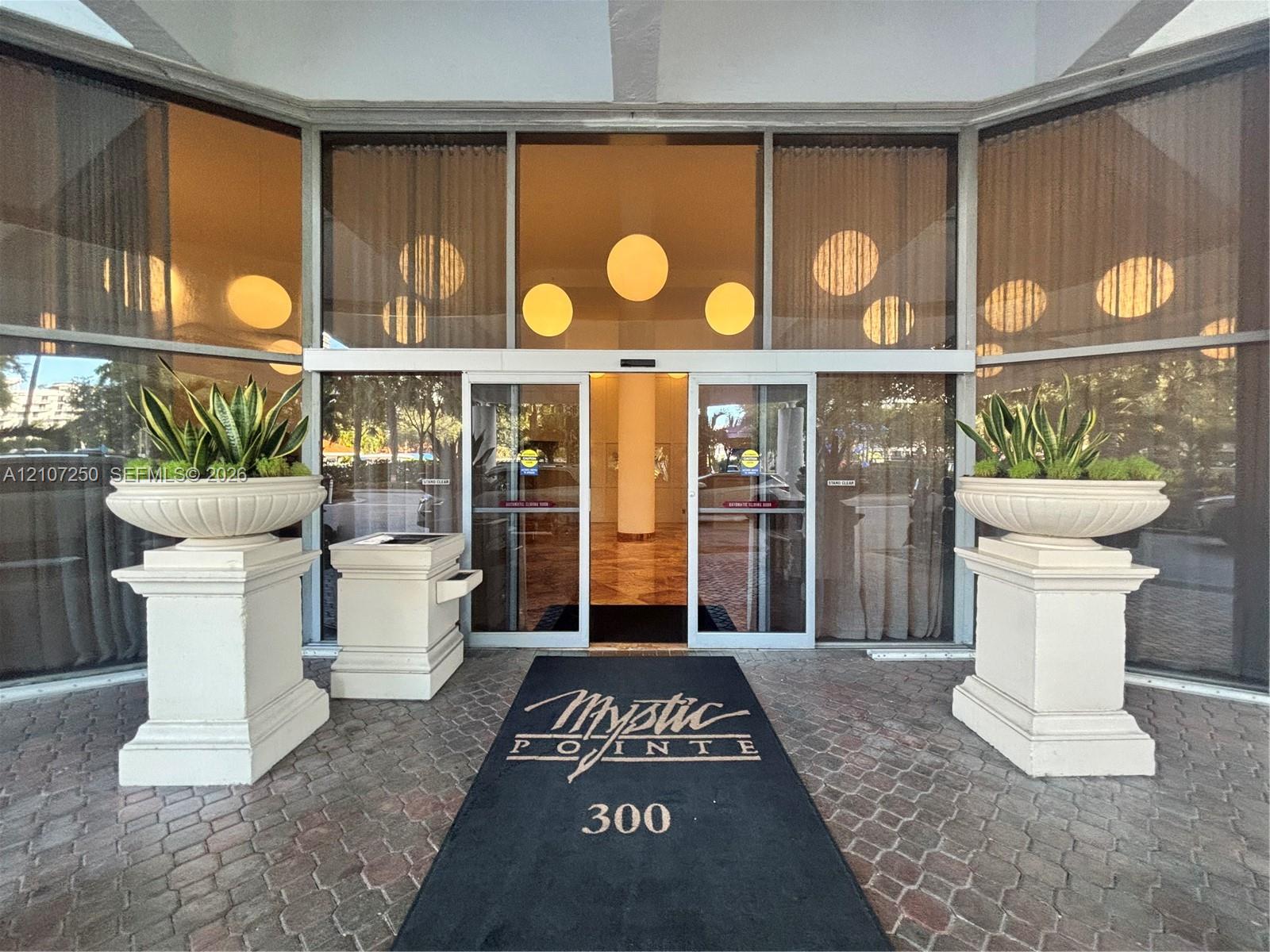 3600 Mystic Pointe Drive