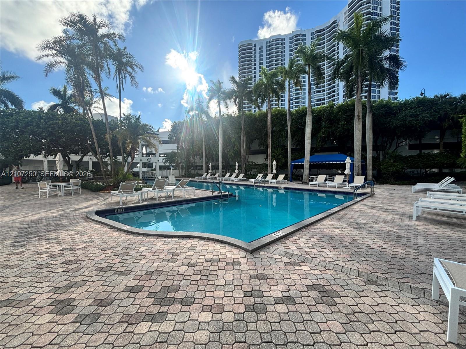 3600 Mystic Pointe Drive