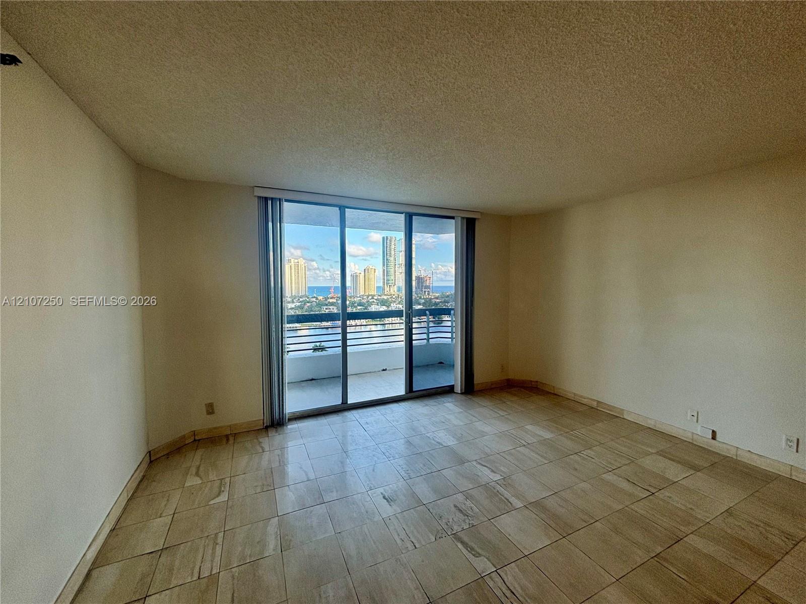 3600 Mystic Pointe Drive