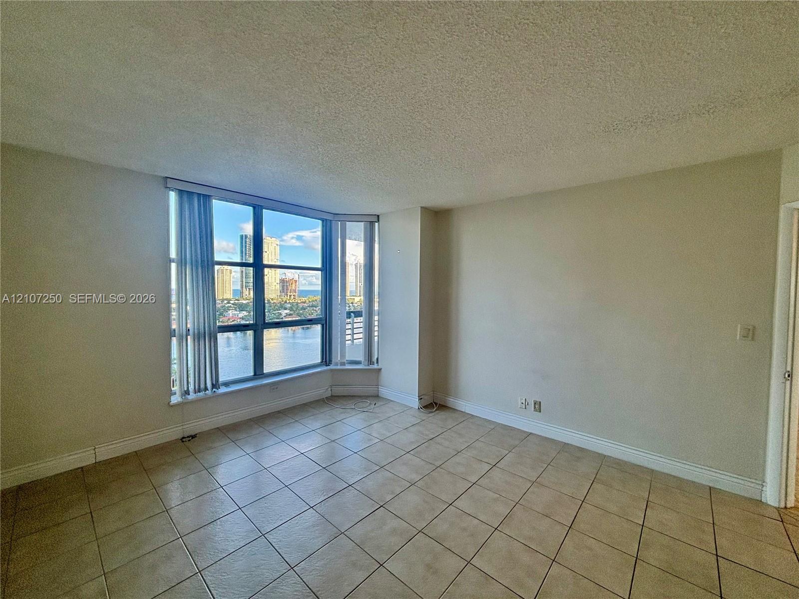 3600 Mystic Pointe Drive