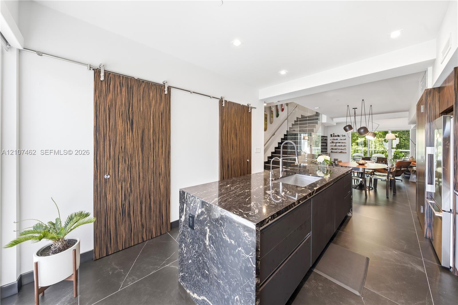 455 NE 39th Street