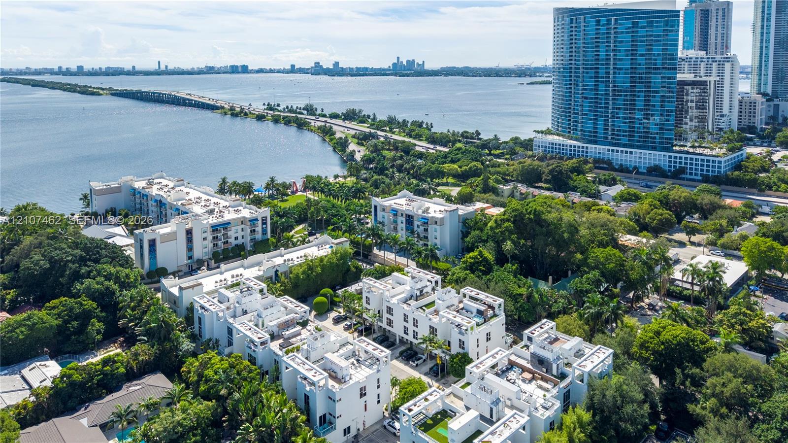 455 NE 39th Street