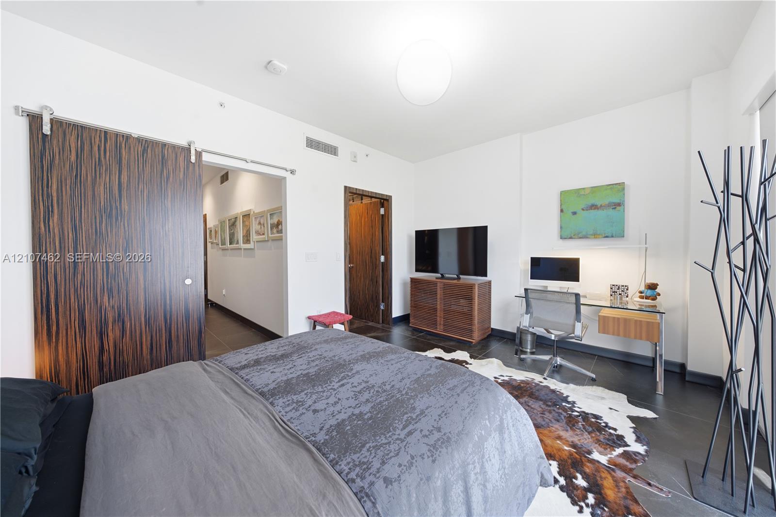 455 NE 39th Street
