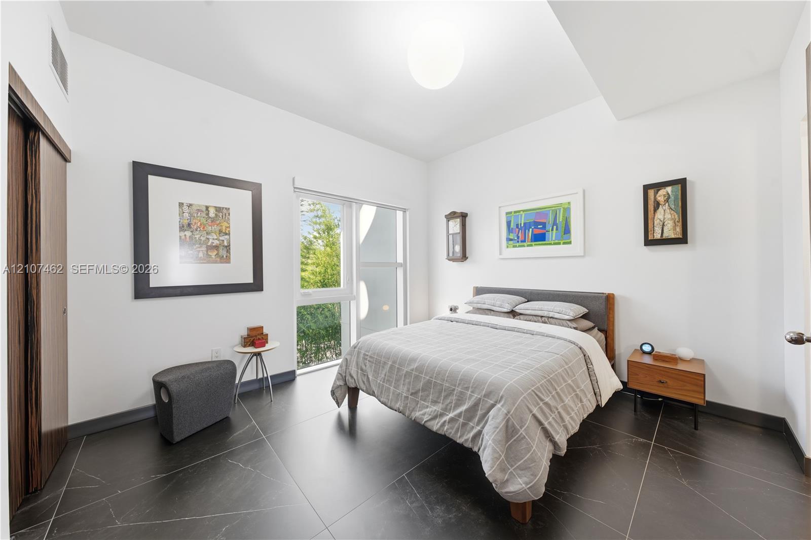455 NE 39th Street