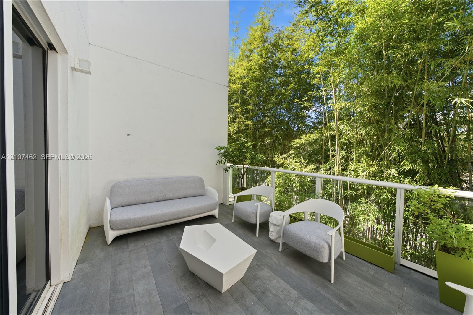 455 NE 39th Street