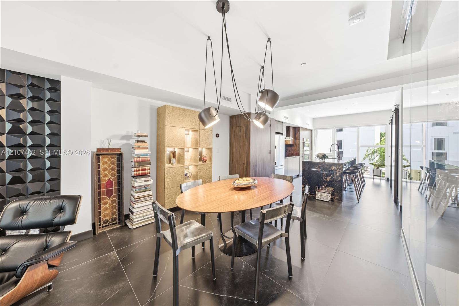 455 NE 39th Street