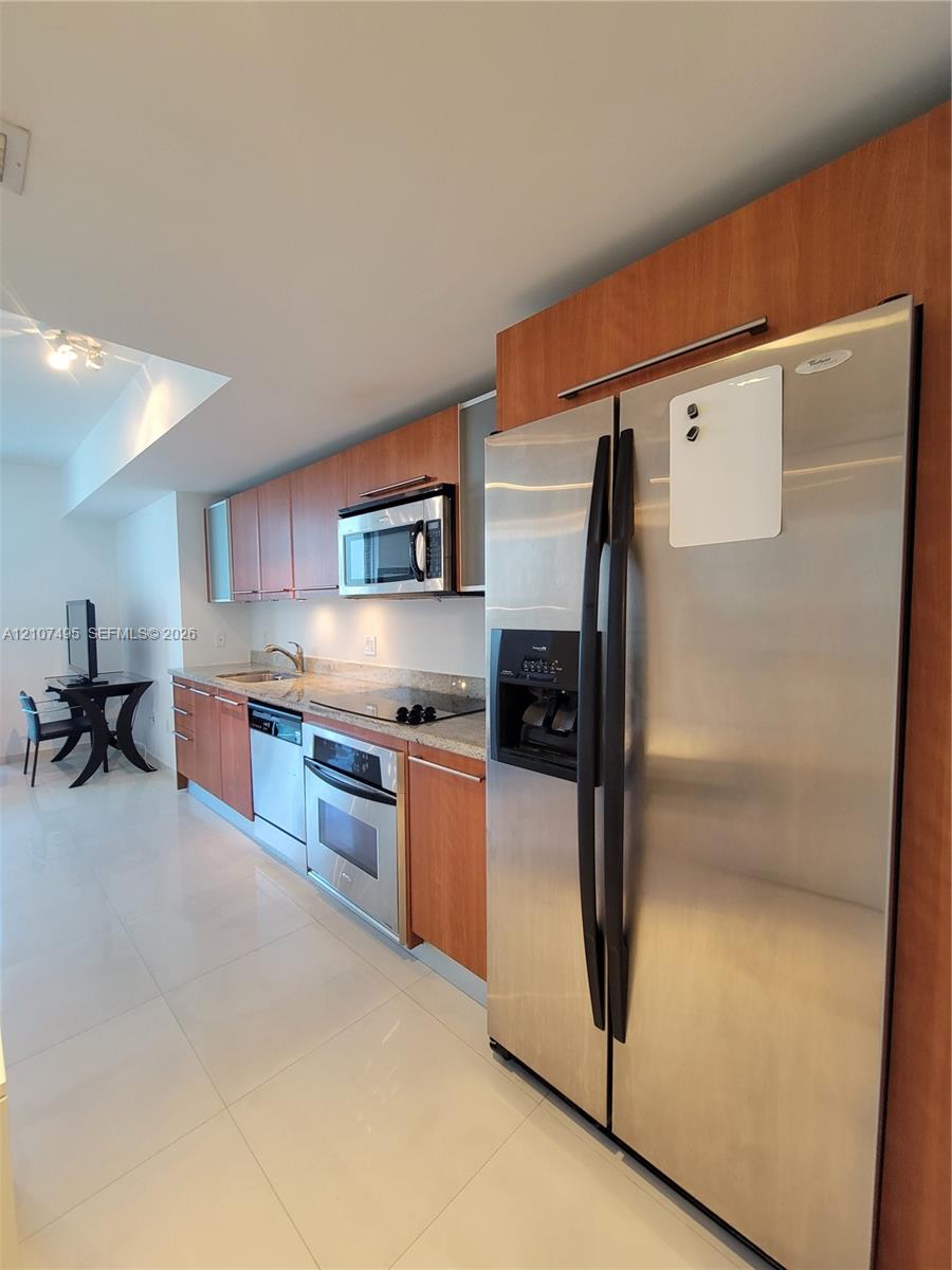185 SW 7th Street