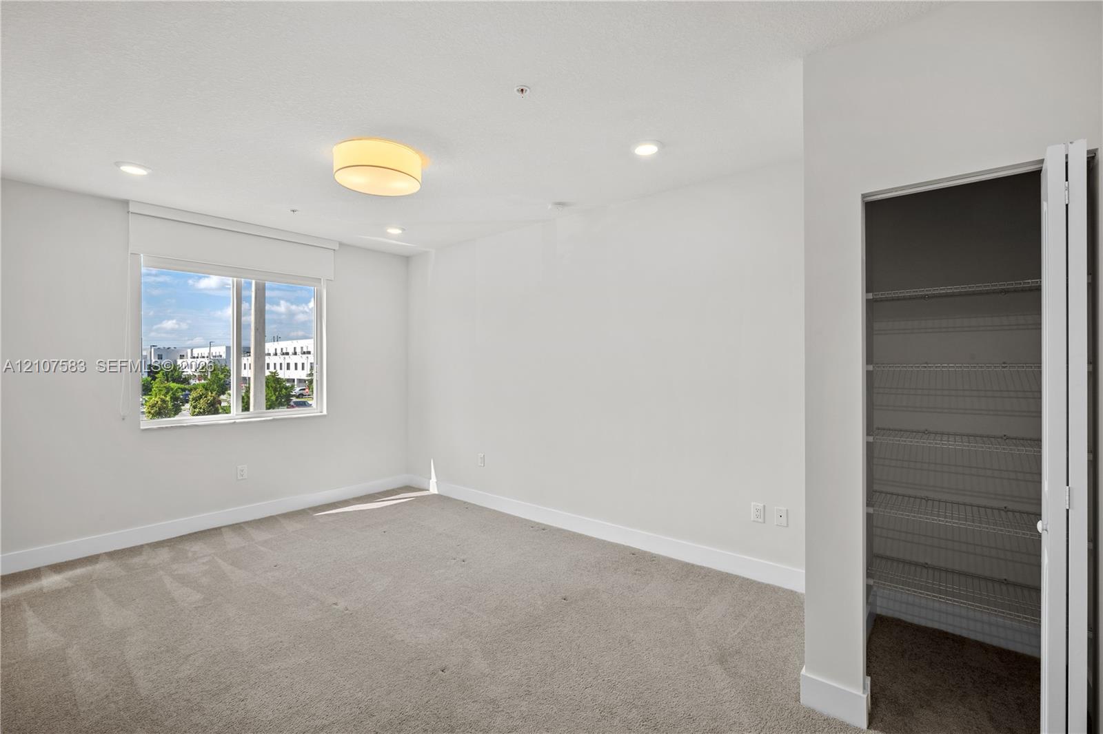 10270 NW 66th Street gallery image #13