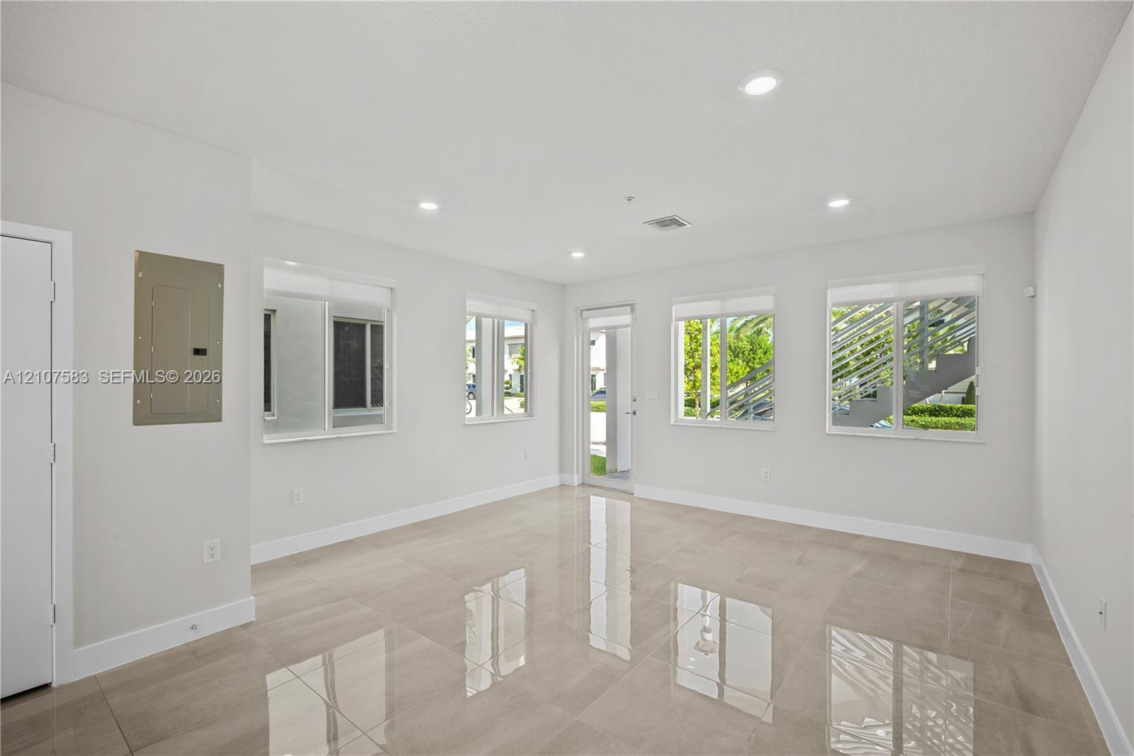 10270 NW 66th Street gallery image #2