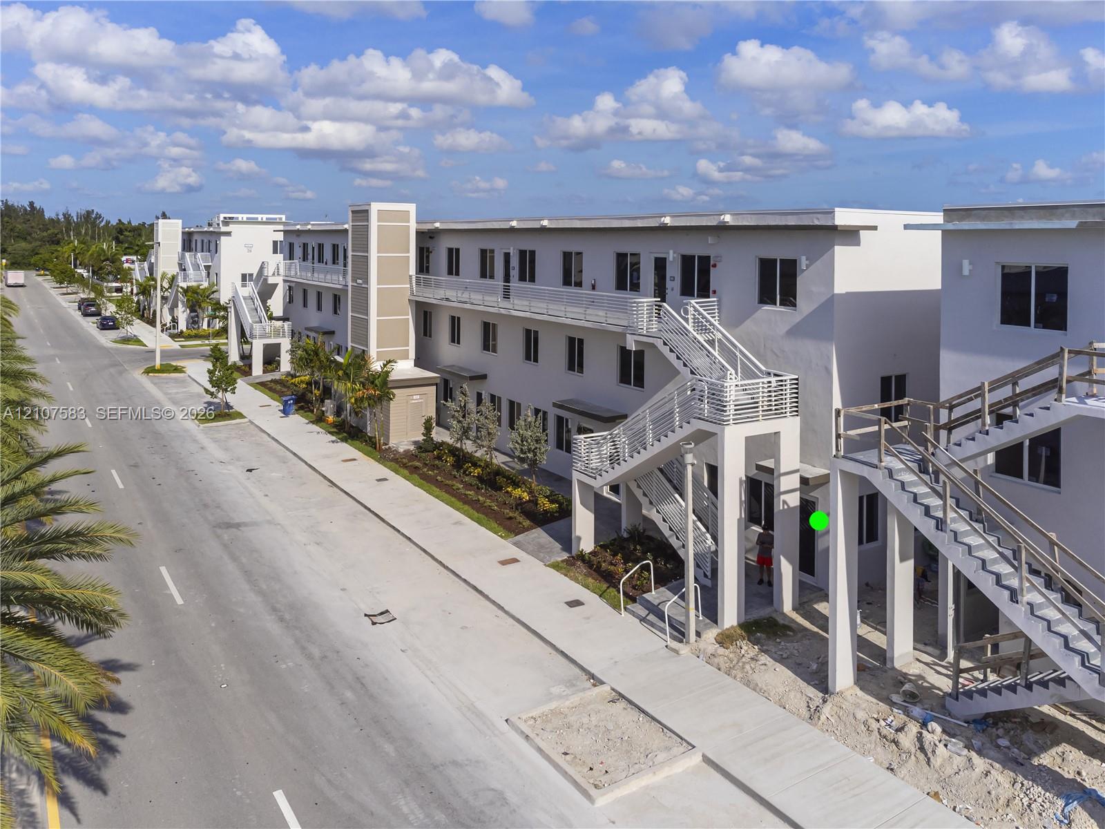 10270 NW 66th Street gallery image #23