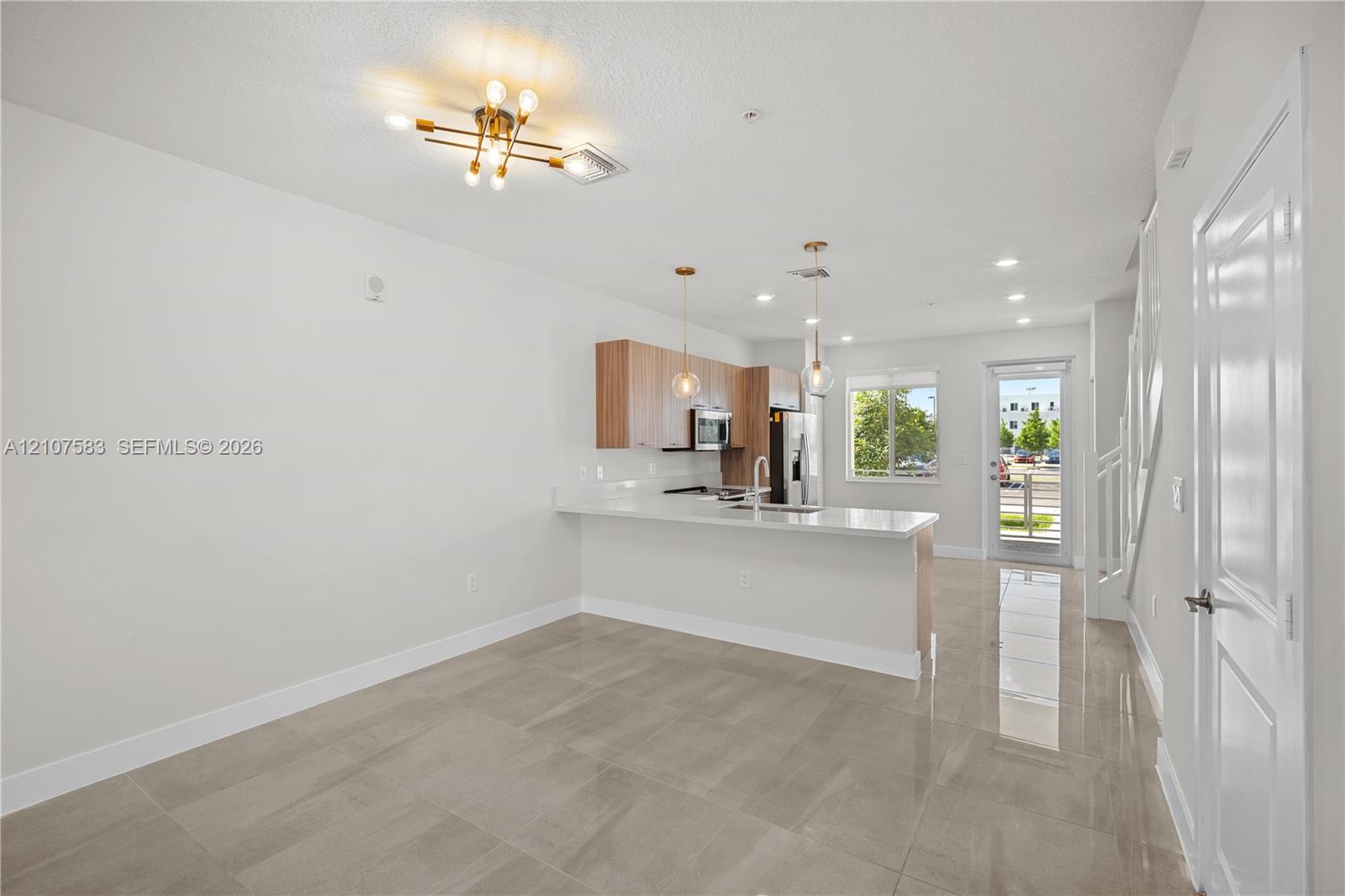 10270 NW 66th Street gallery image #9