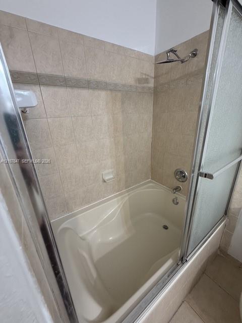 11419 NW 76th Terrace gallery image #19