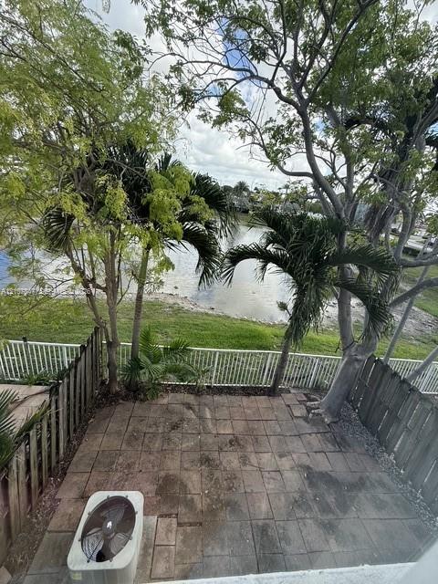 11419 NW 76th Terrace gallery image #28