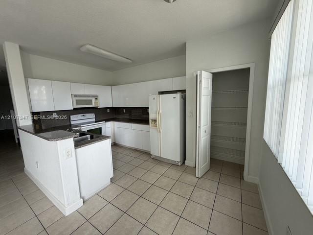 11419 NW 76th Terrace gallery image #6