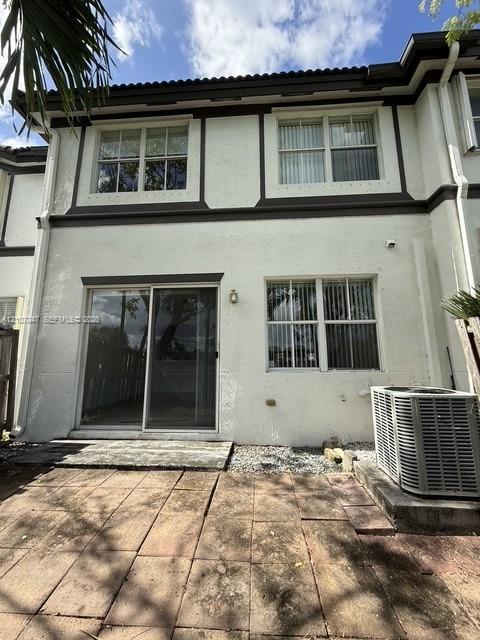 11419 NW 76th Terrace gallery image #8