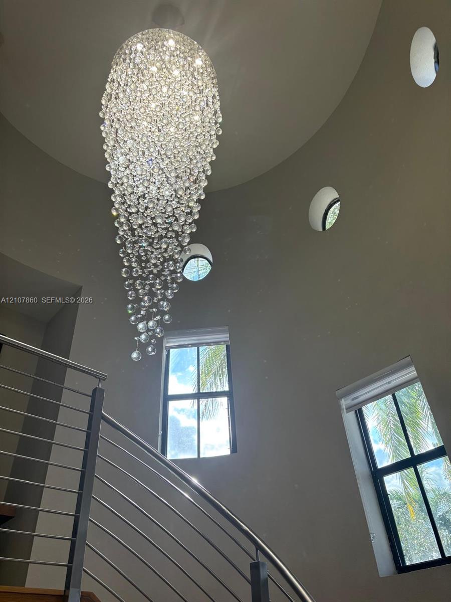 8925 NW 99th Court gallery image #10