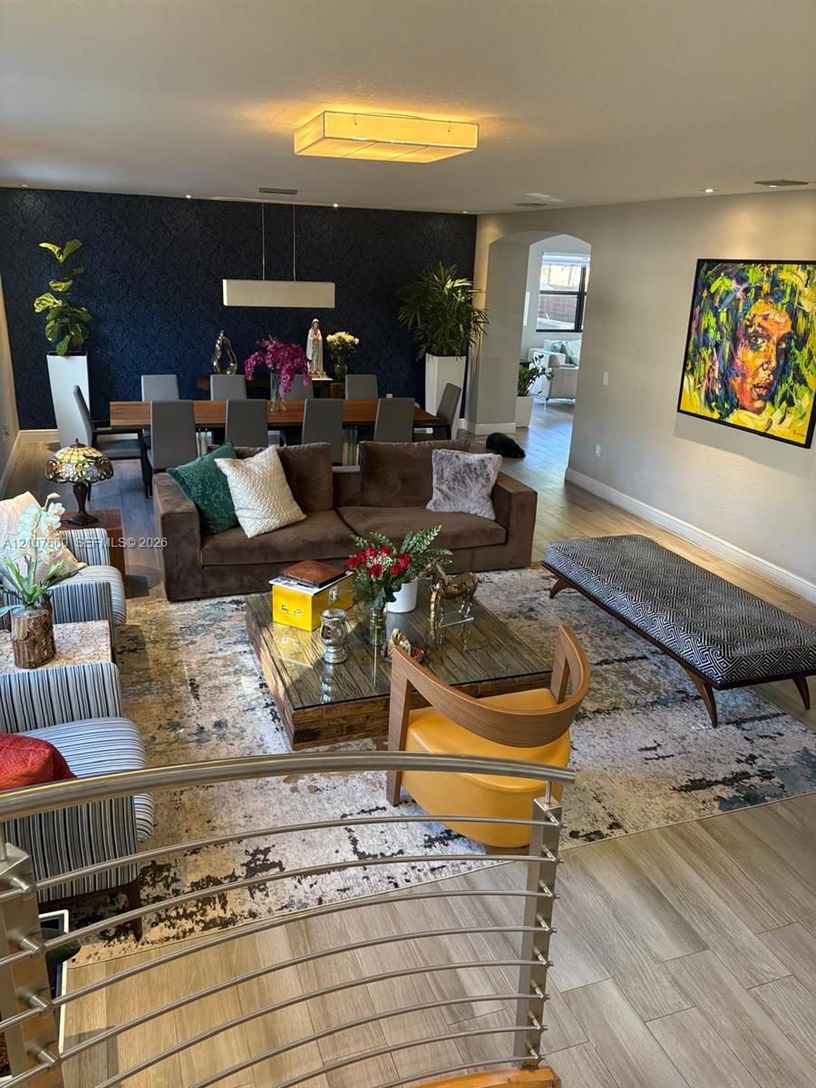 8925 NW 99th Court gallery image #11
