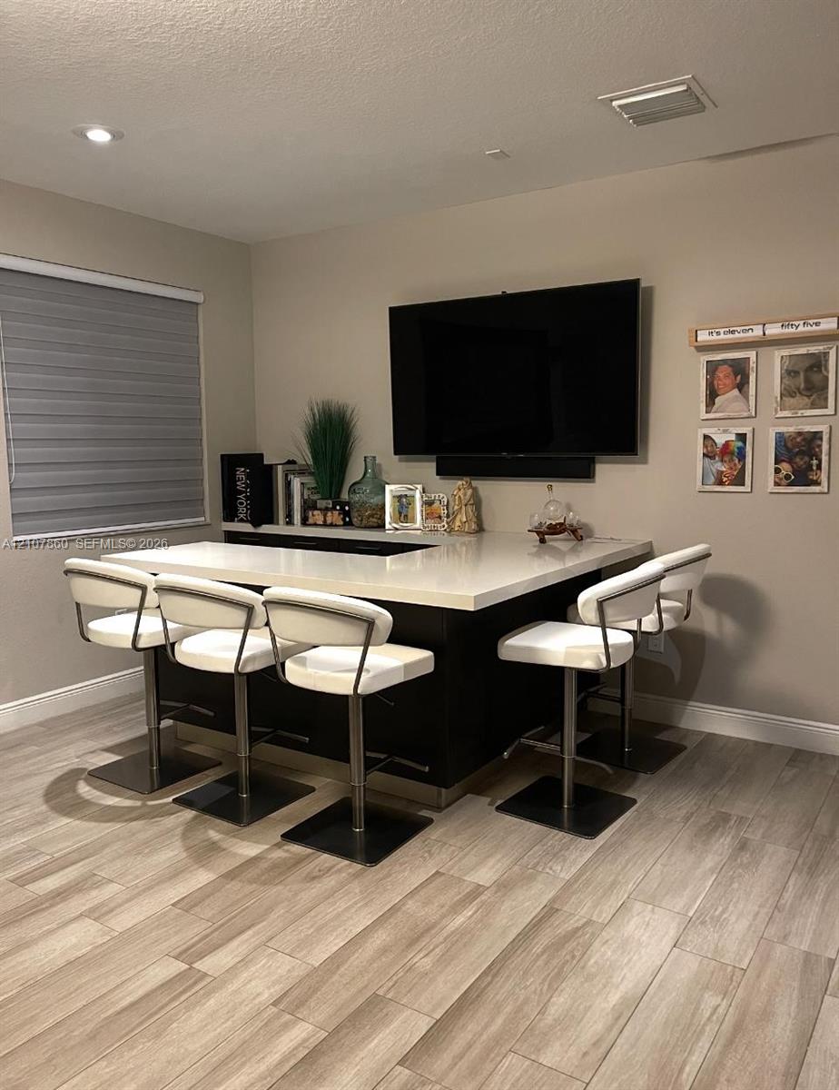 8925 NW 99th Court gallery image #16