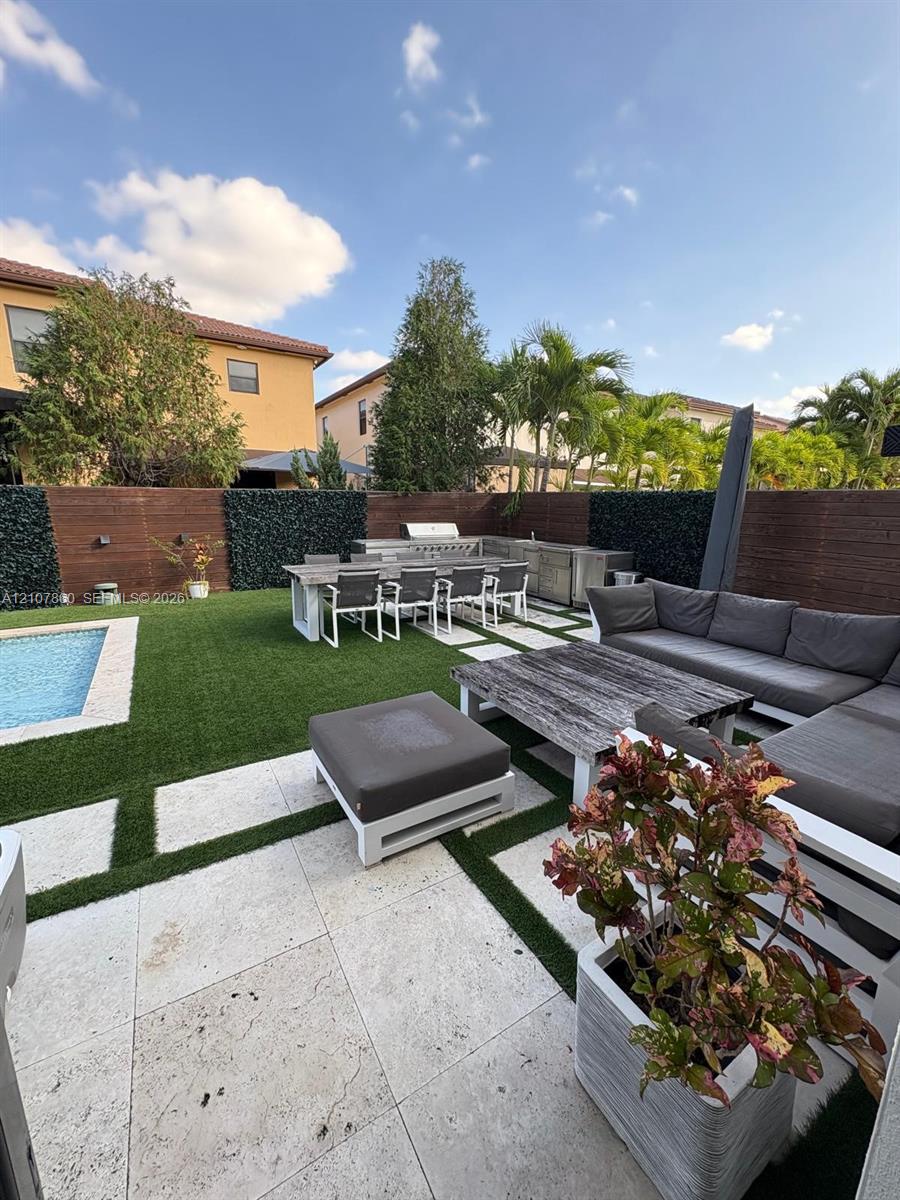 8925 NW 99th Court gallery image #20