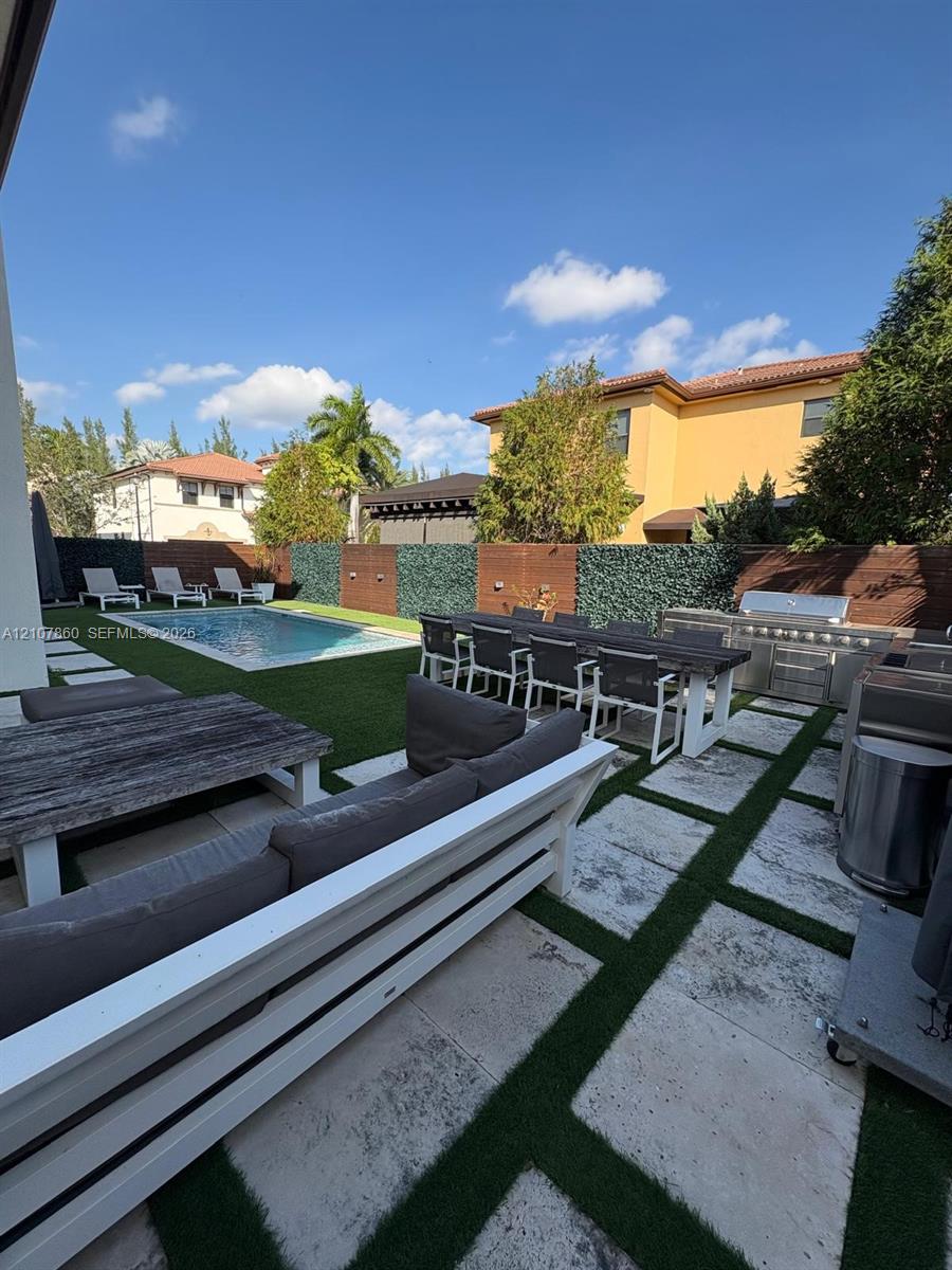 8925 NW 99th Court gallery image #21