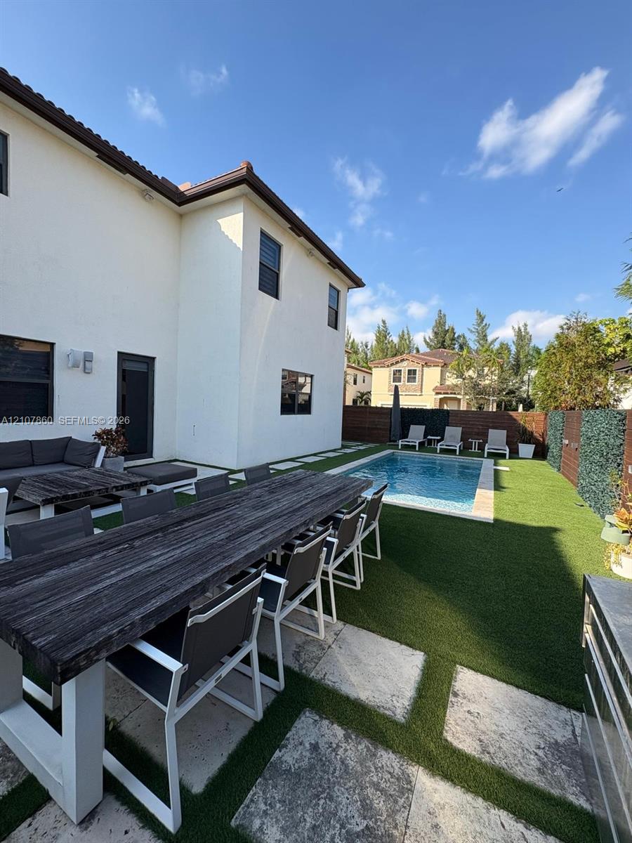 8925 NW 99th Court gallery image #26