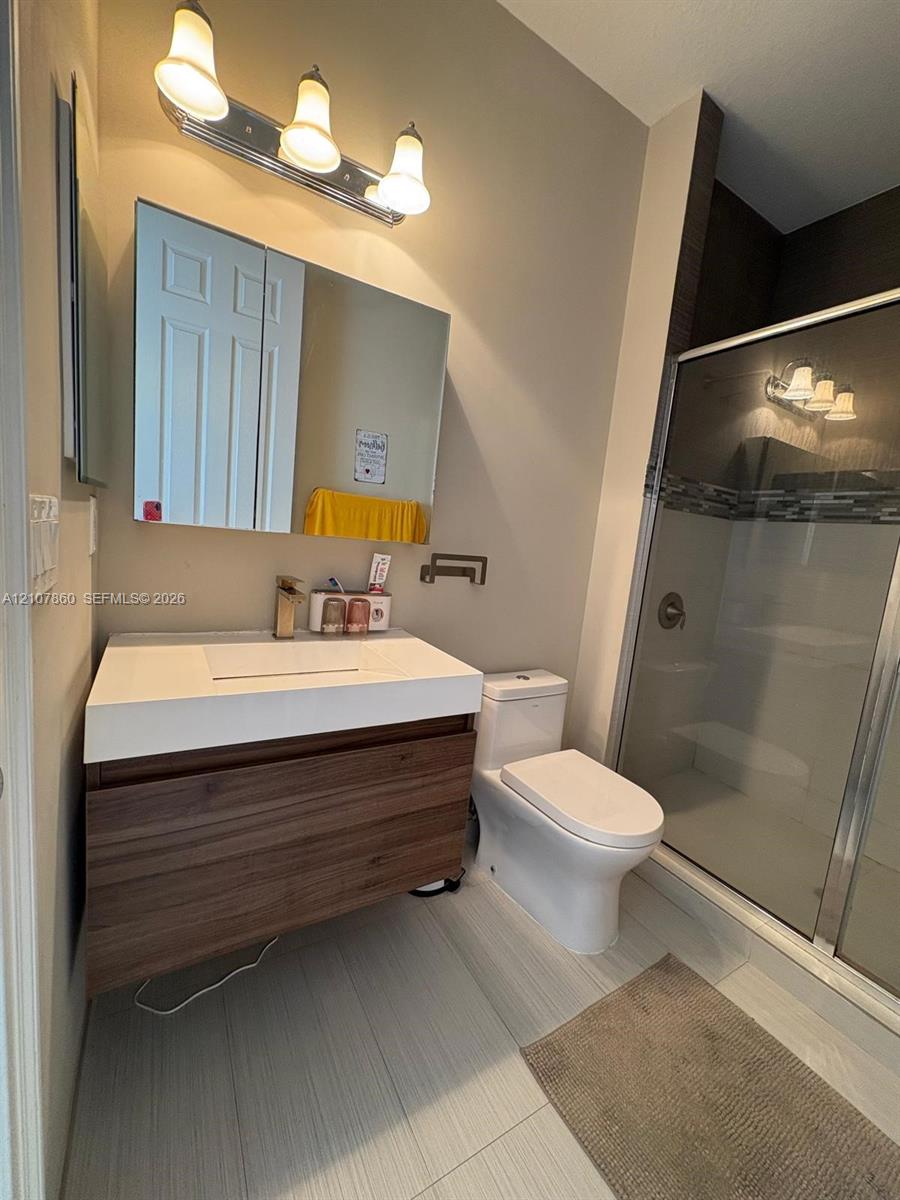 8925 NW 99th Court gallery image #33