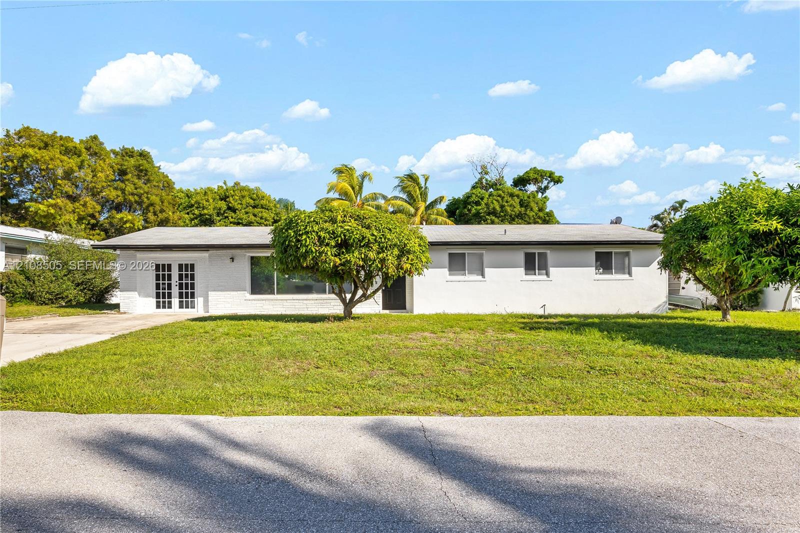 227 SW 13th Avenue gallery image #1