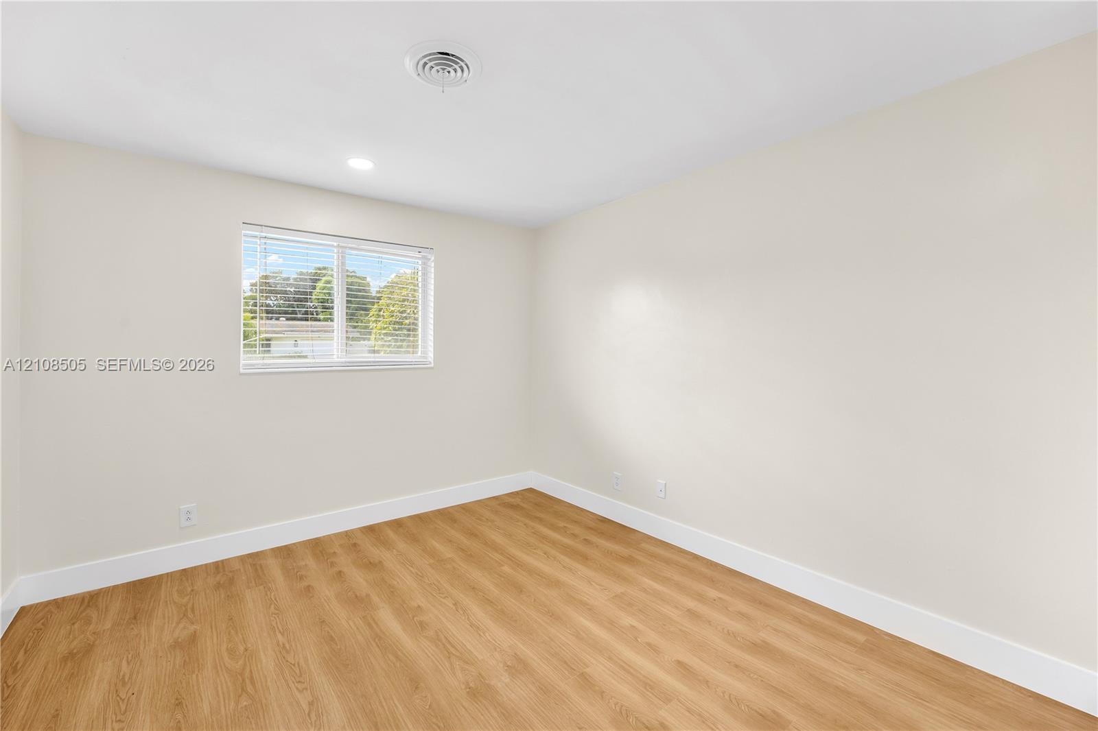 227 SW 13th Avenue gallery image #24