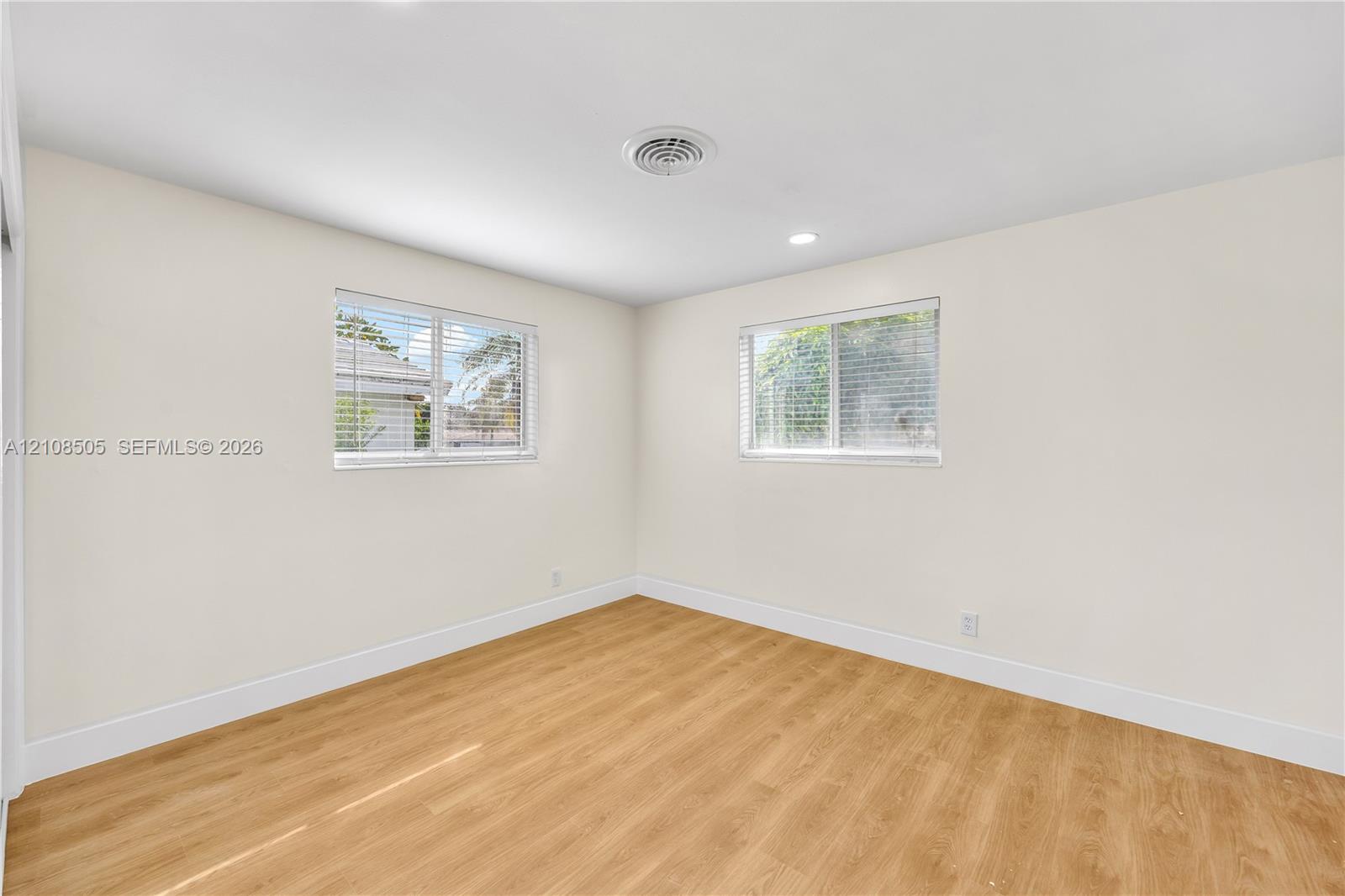 227 SW 13th Avenue gallery image #26