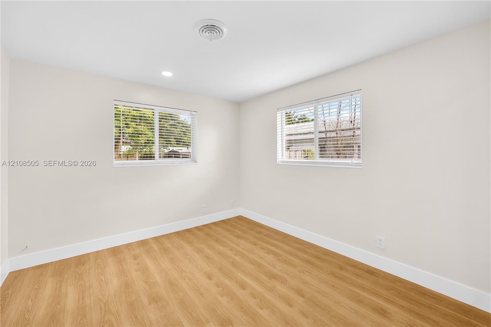 227 SW 13th Avenue gallery image #31