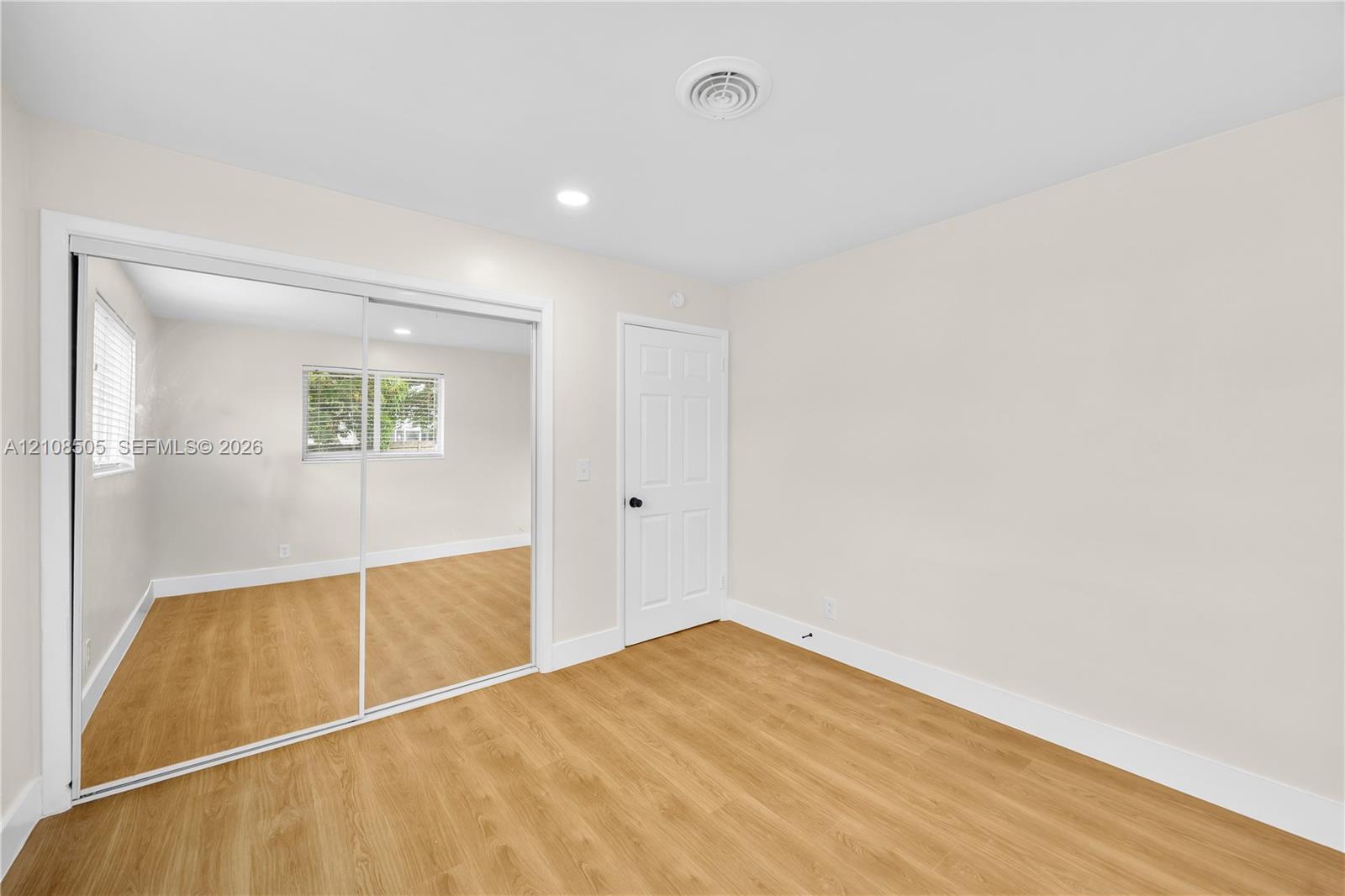 227 SW 13th Avenue gallery image #32