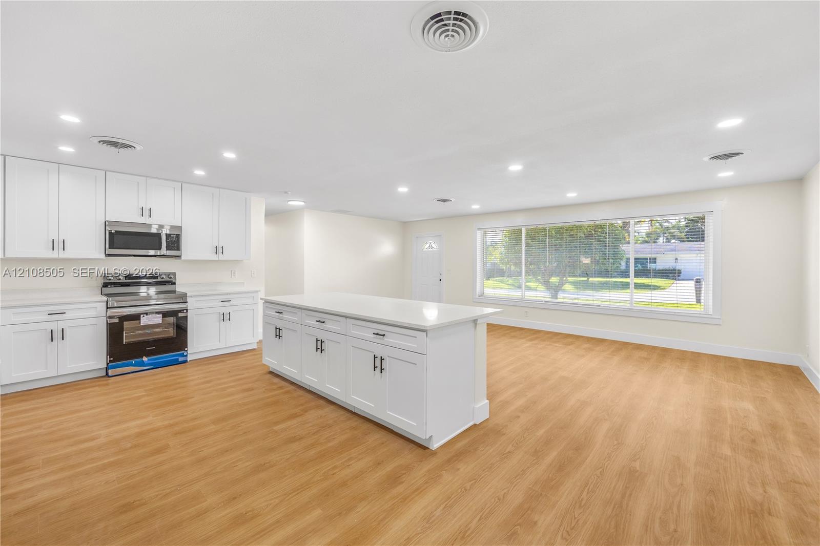 227 SW 13th Avenue gallery image #8