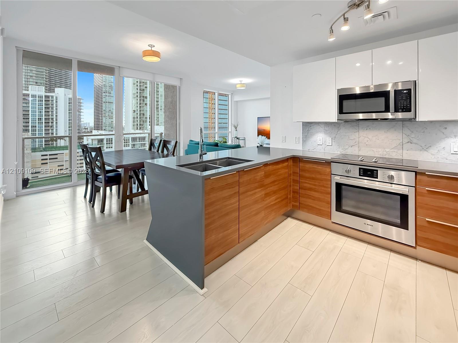 601 NE 27th Street