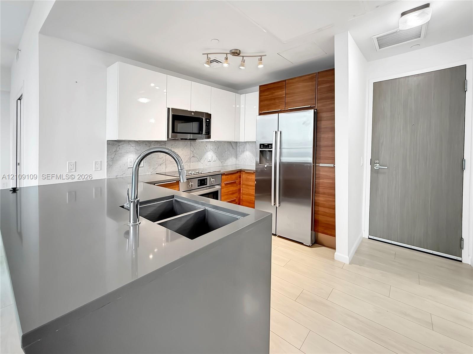 601 NE 27th Street