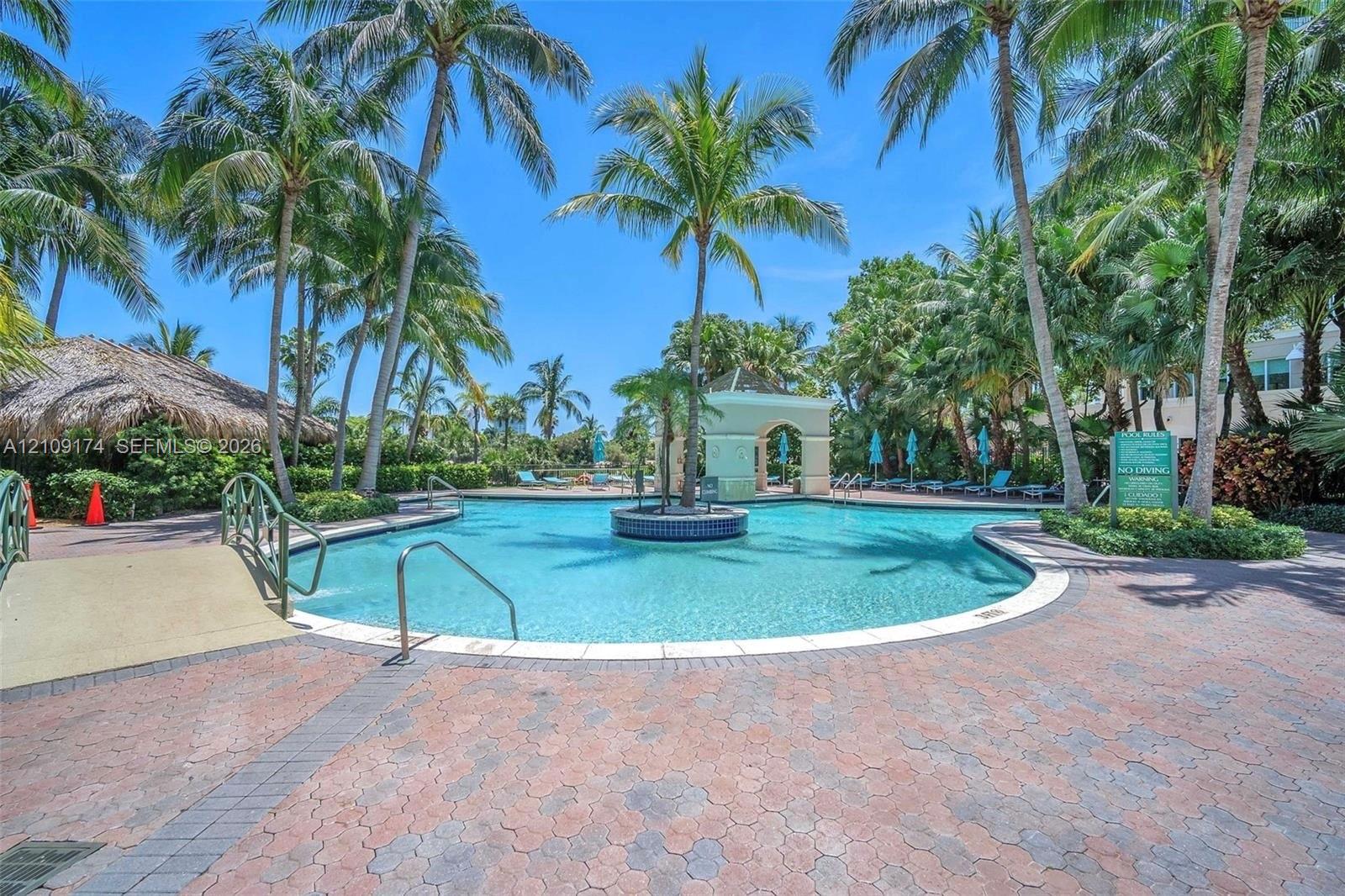 19501 W Country Club Drive