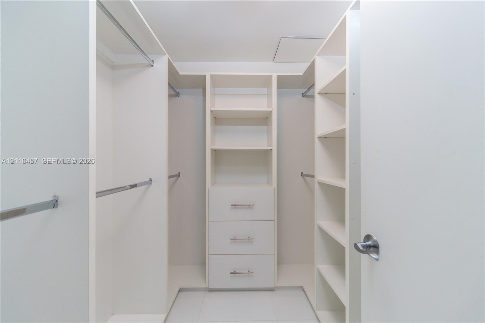 253 NE 2nd Street