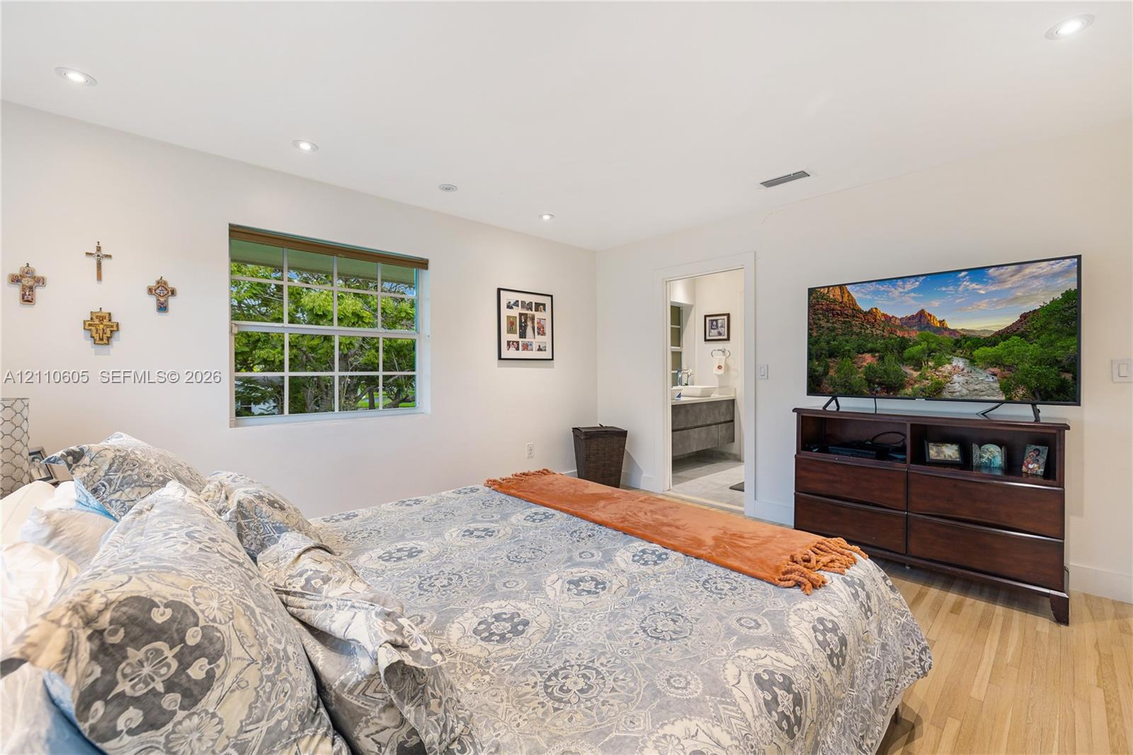 11401 SW 72nd Place