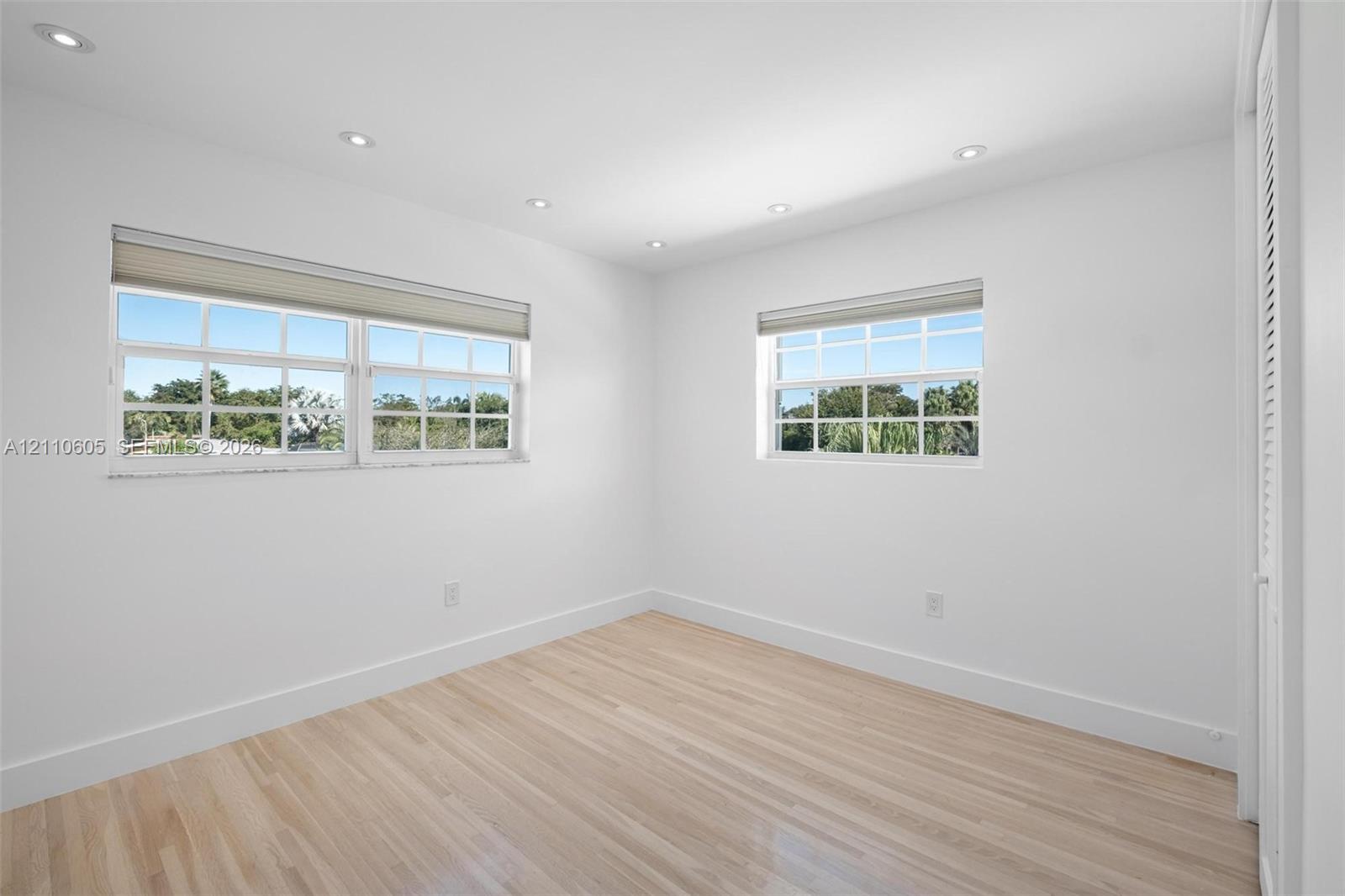 11401 SW 72nd Place