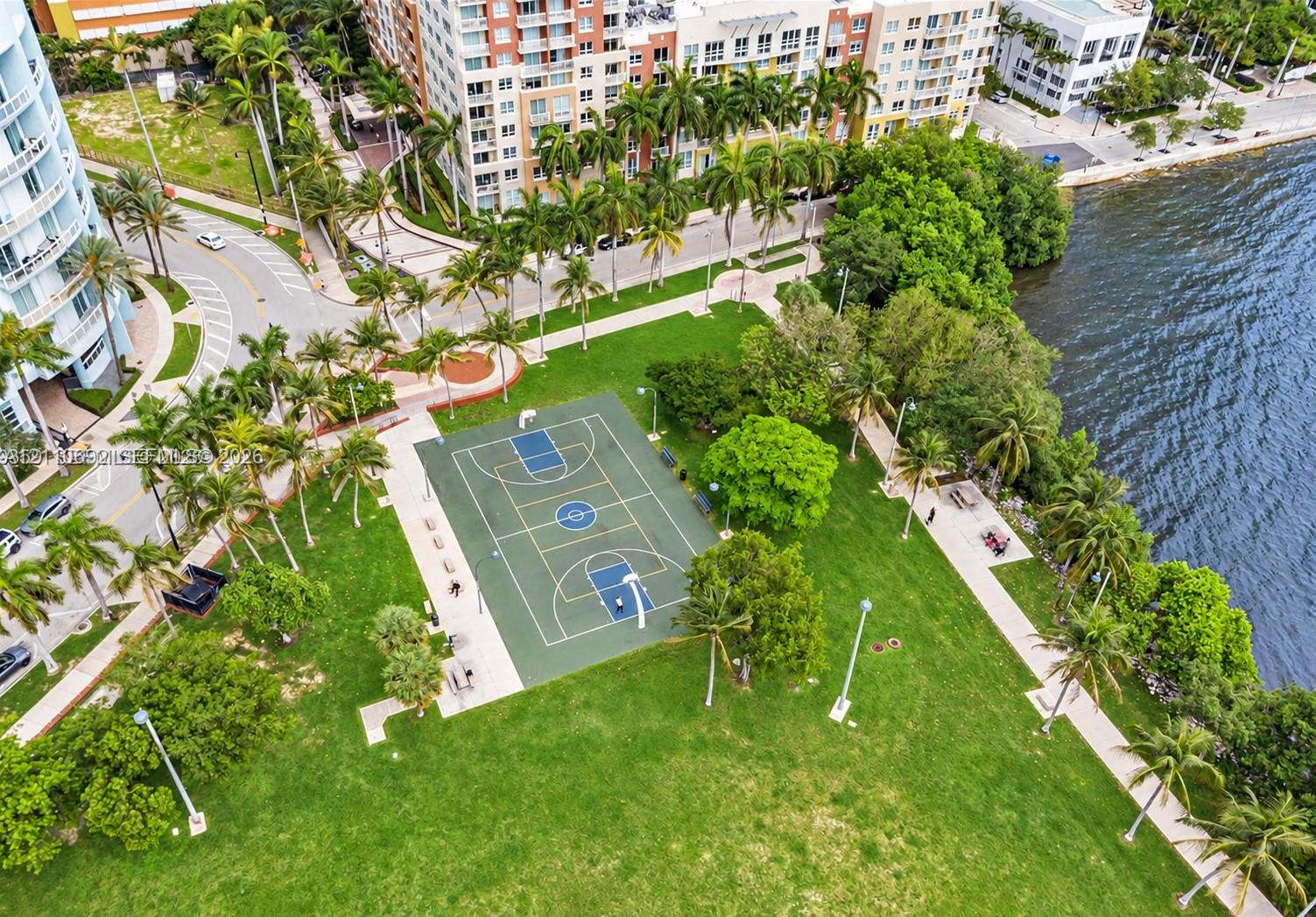 1900 N Bayshore Drive