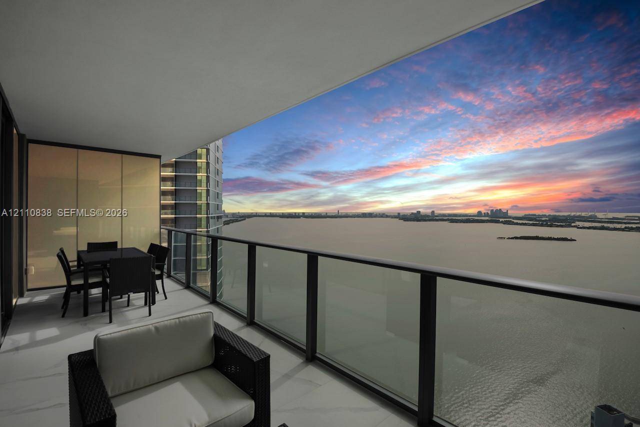 650 NE 32nd Street