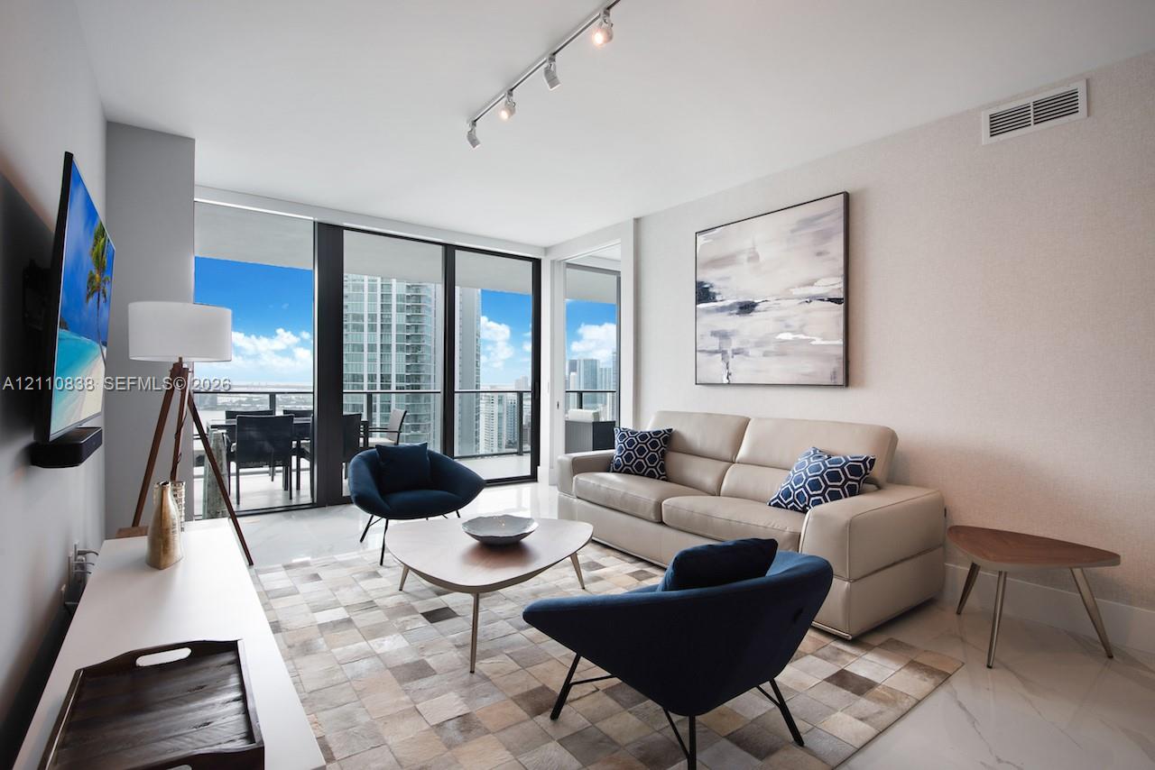 650 NE 32nd Street