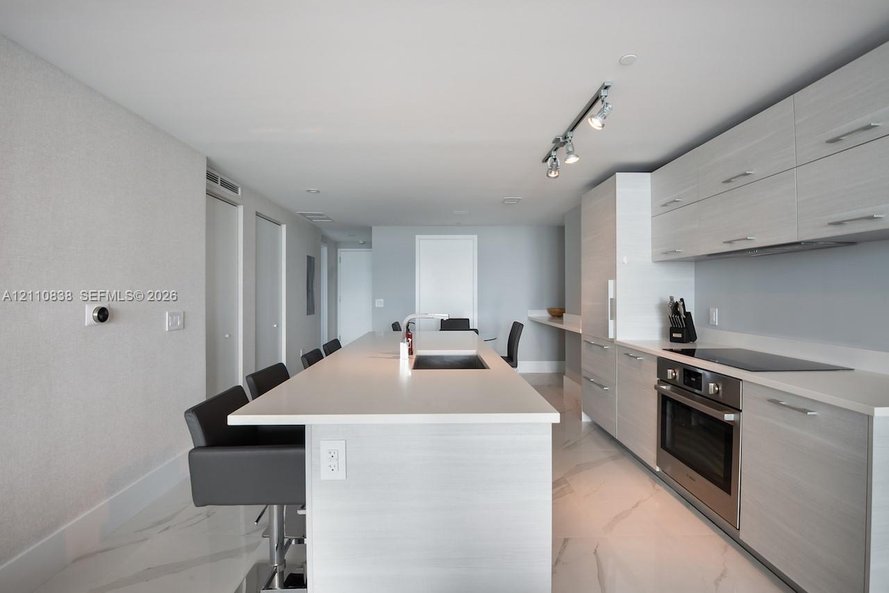 650 NE 32nd Street